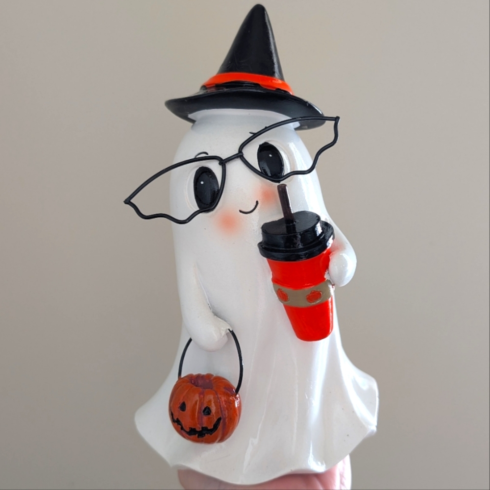 Chic Nerd Ghost Figurine With Pumpkin Latte, Glasses & Witch Hat Detail